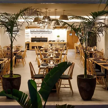 ホテル Aeolos Mykonos Town